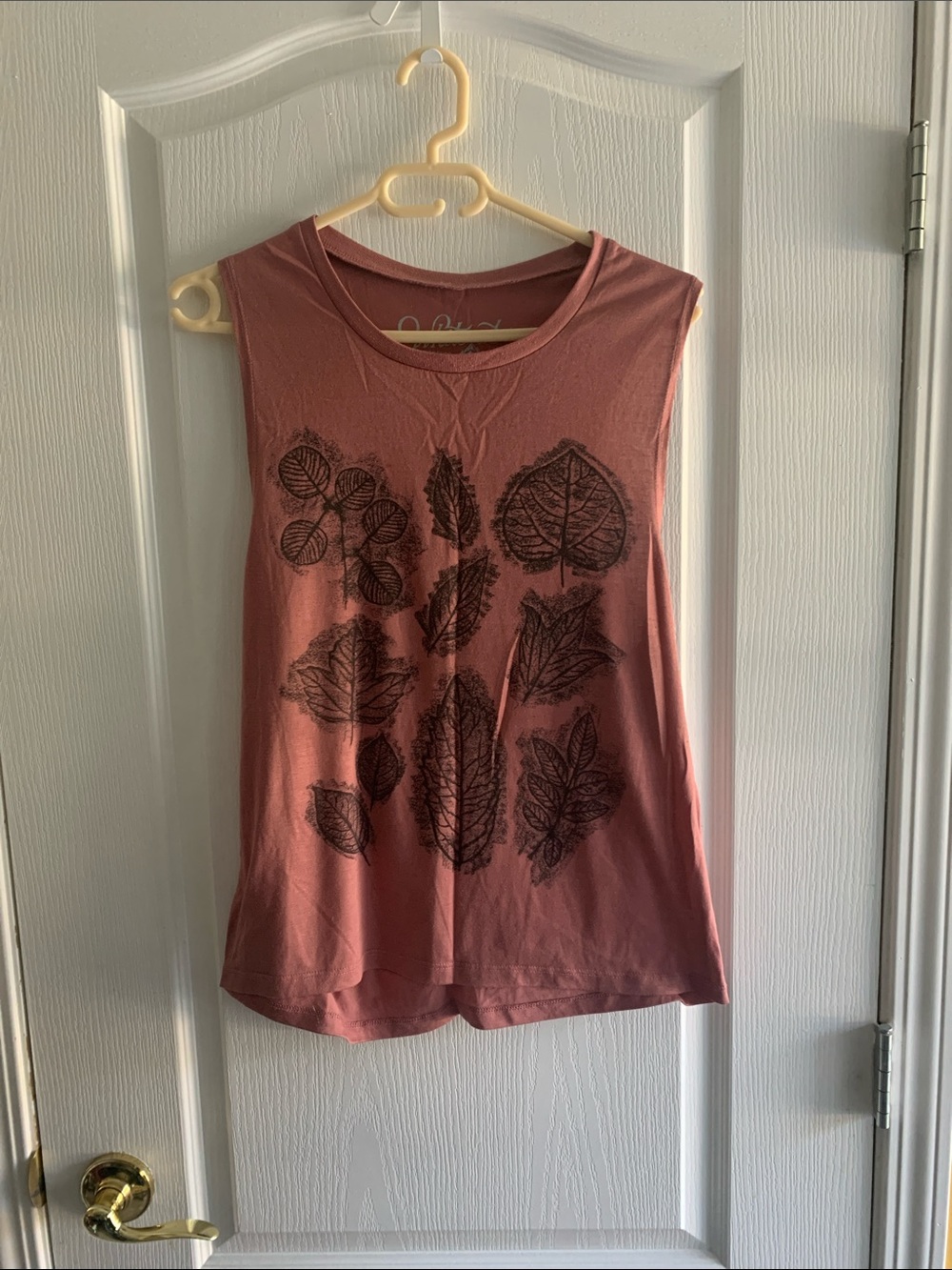 Workshop Republic Clothing Mauve Pink Leaf-Print Muscle Tee